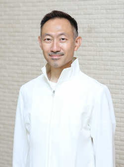 歯科医師　藤田　俊哉の写真