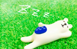 寝ているくまのイラスト