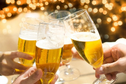 お酒の飲み方次第で歯が溶ける？